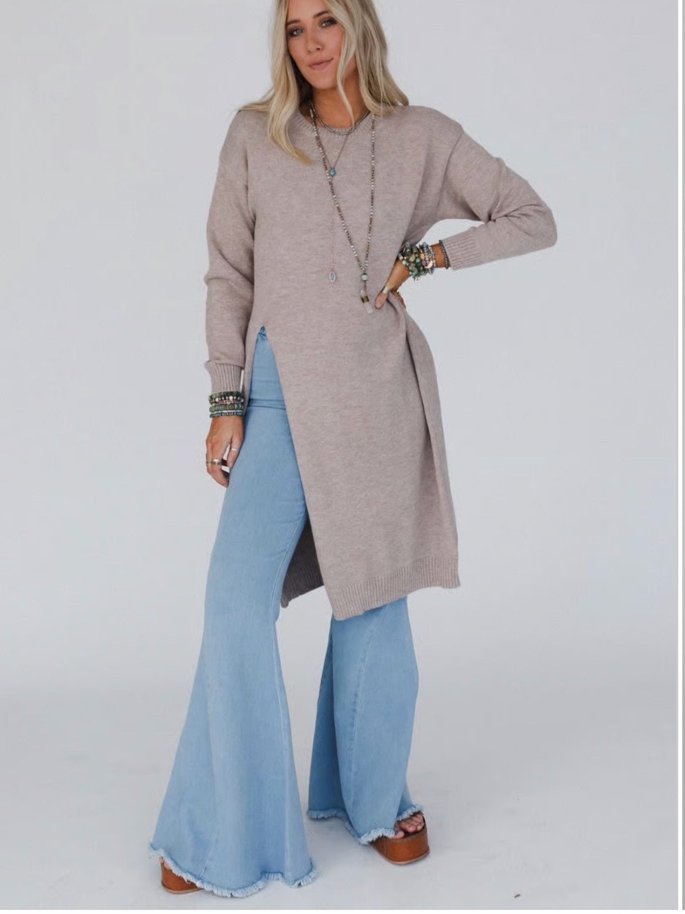Bluivy Crewneck Long Sweater in Taupe